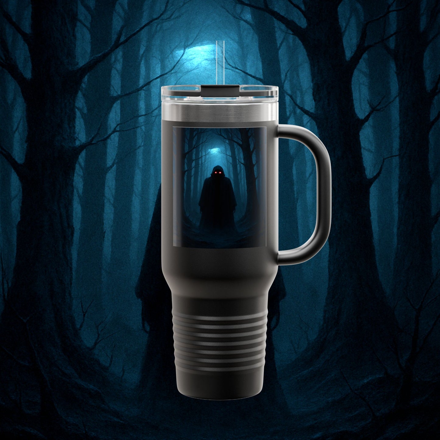 "Taza de viaje aislada 🖤 El Vigía del Bosque Oscuro"