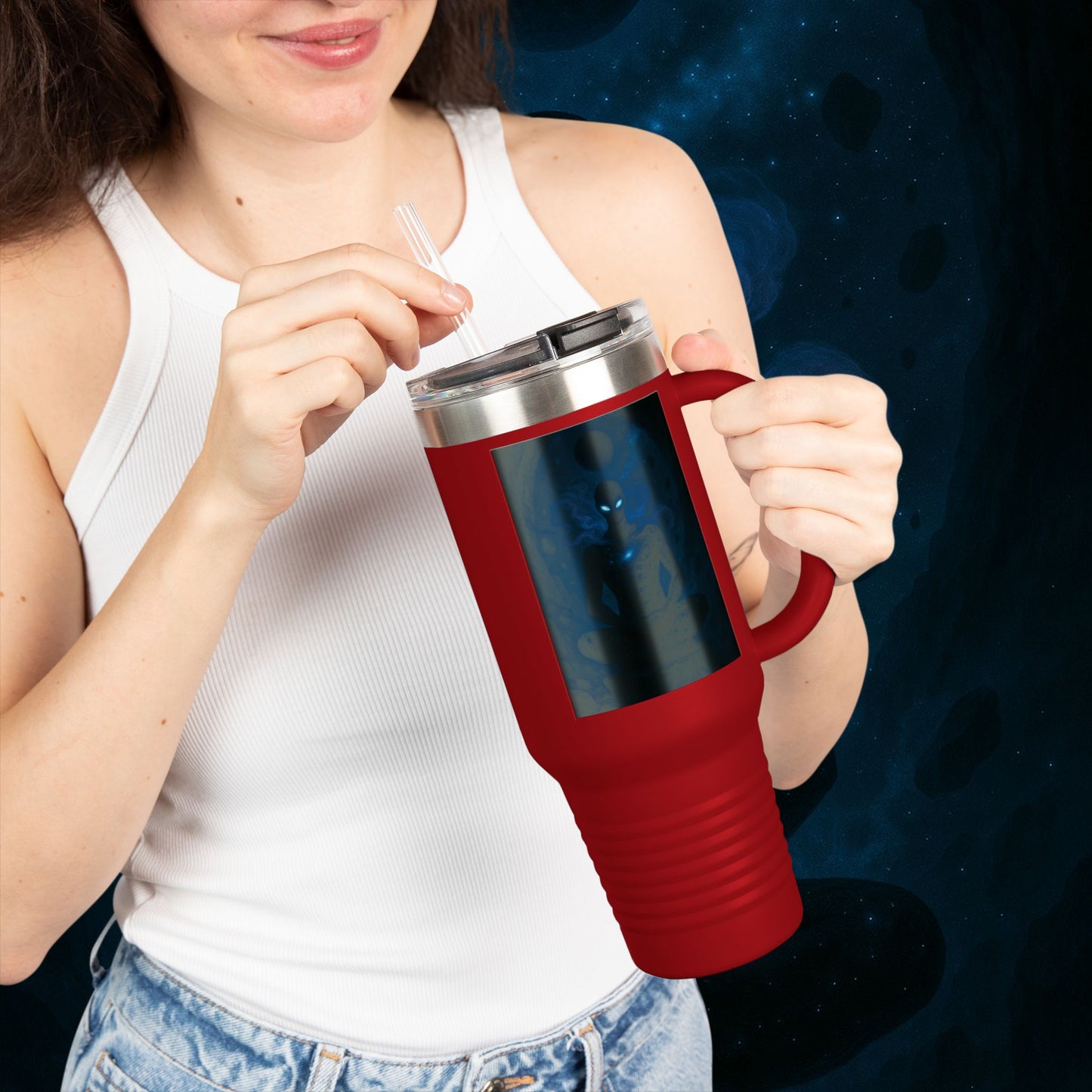 "Taza de viaje aislada 🌌 Nok Tael, el Destello del Vacío"