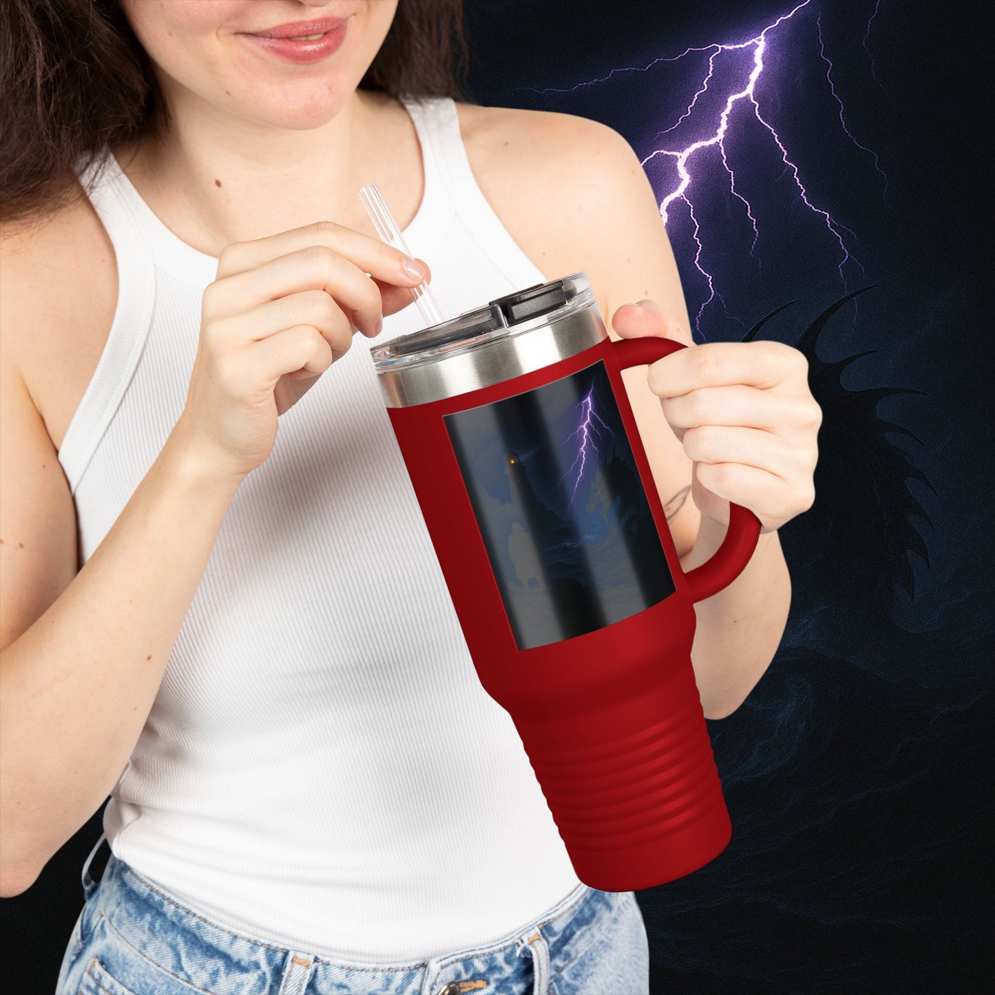 "Taza de viaje aislada🐉 El Despertar del Leviatán"