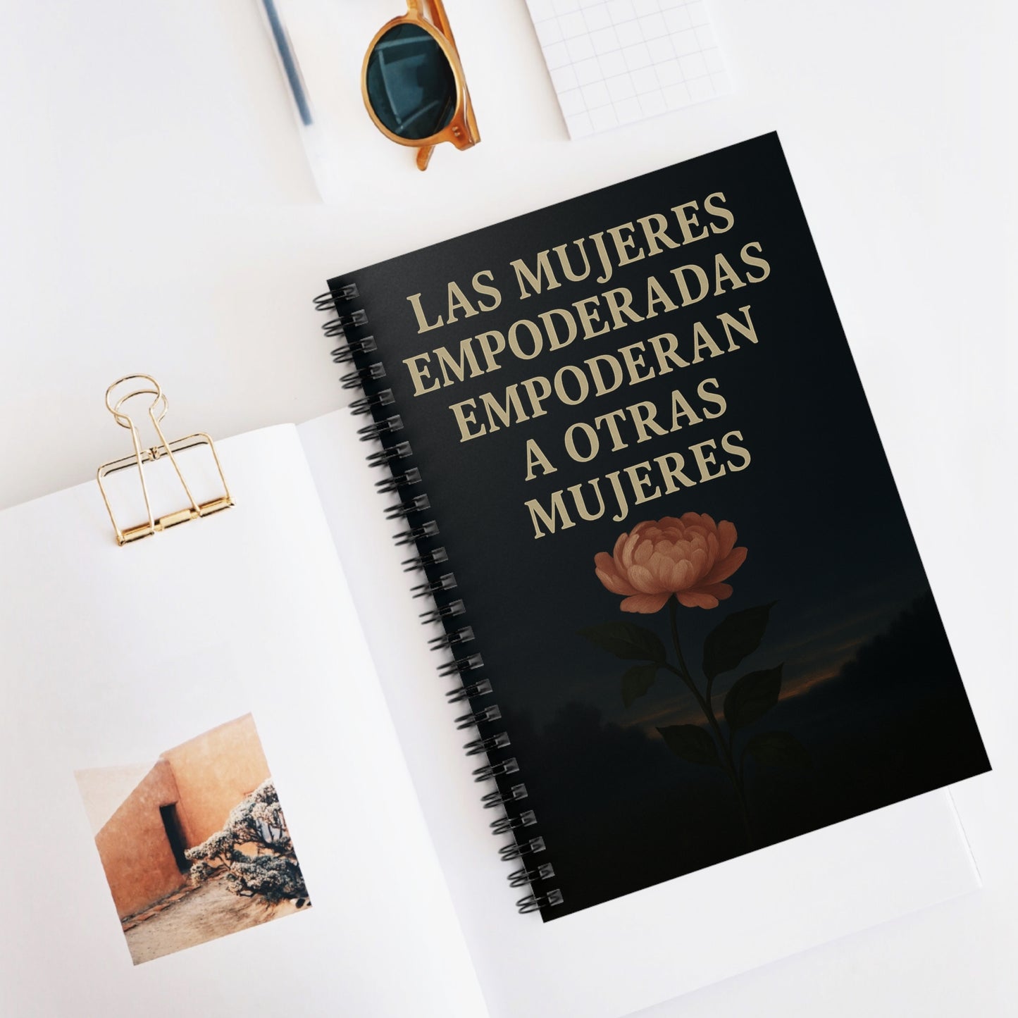 “Libreta de Empoderamiento Flor Nocturna”