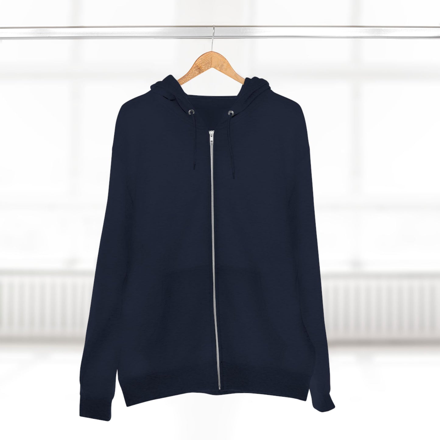 "Sudadera clasica🖤 El Vigía del Bosque Oscuro"