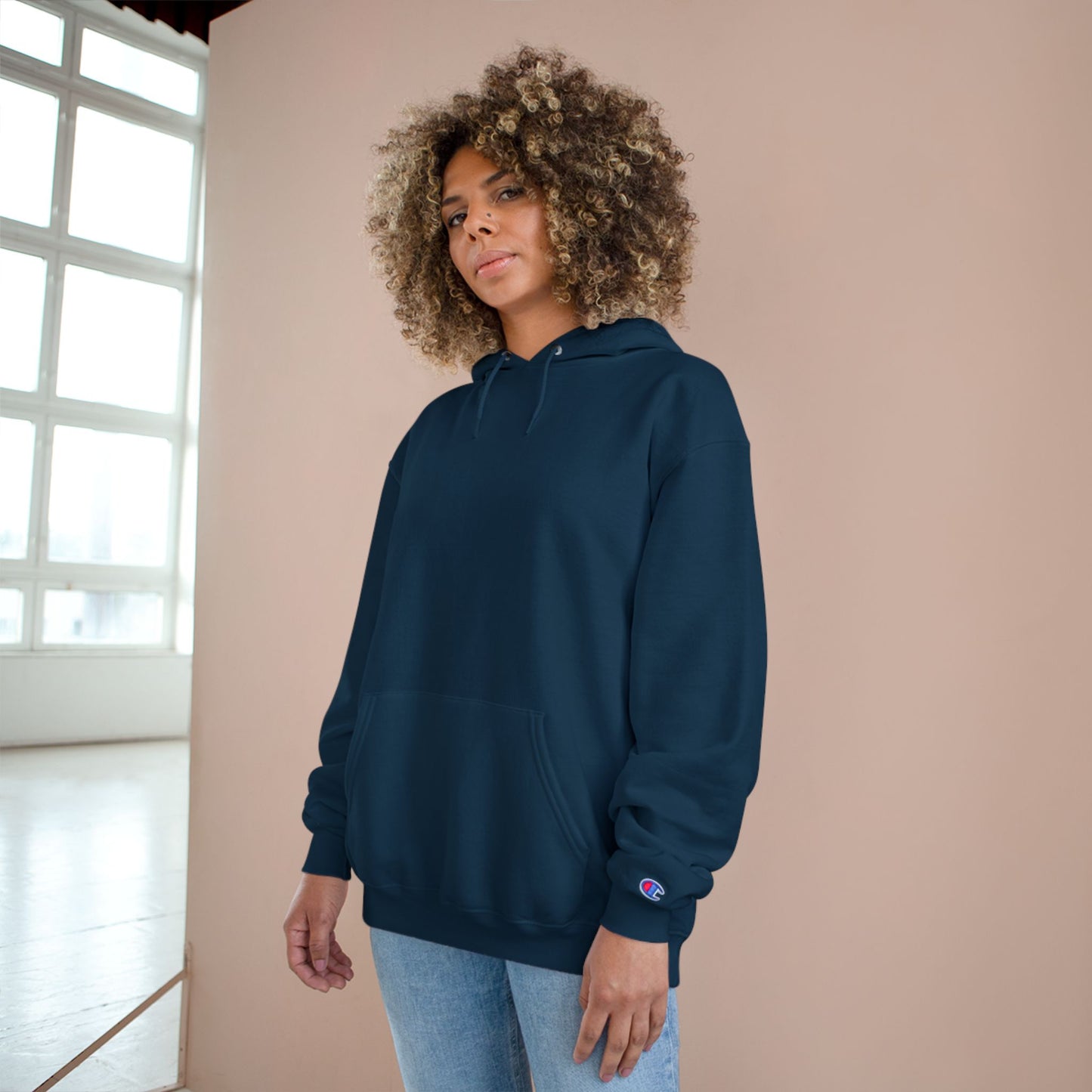 "Sudadera Premium Champion🖤 El Vigía del Bosque Oscuro"