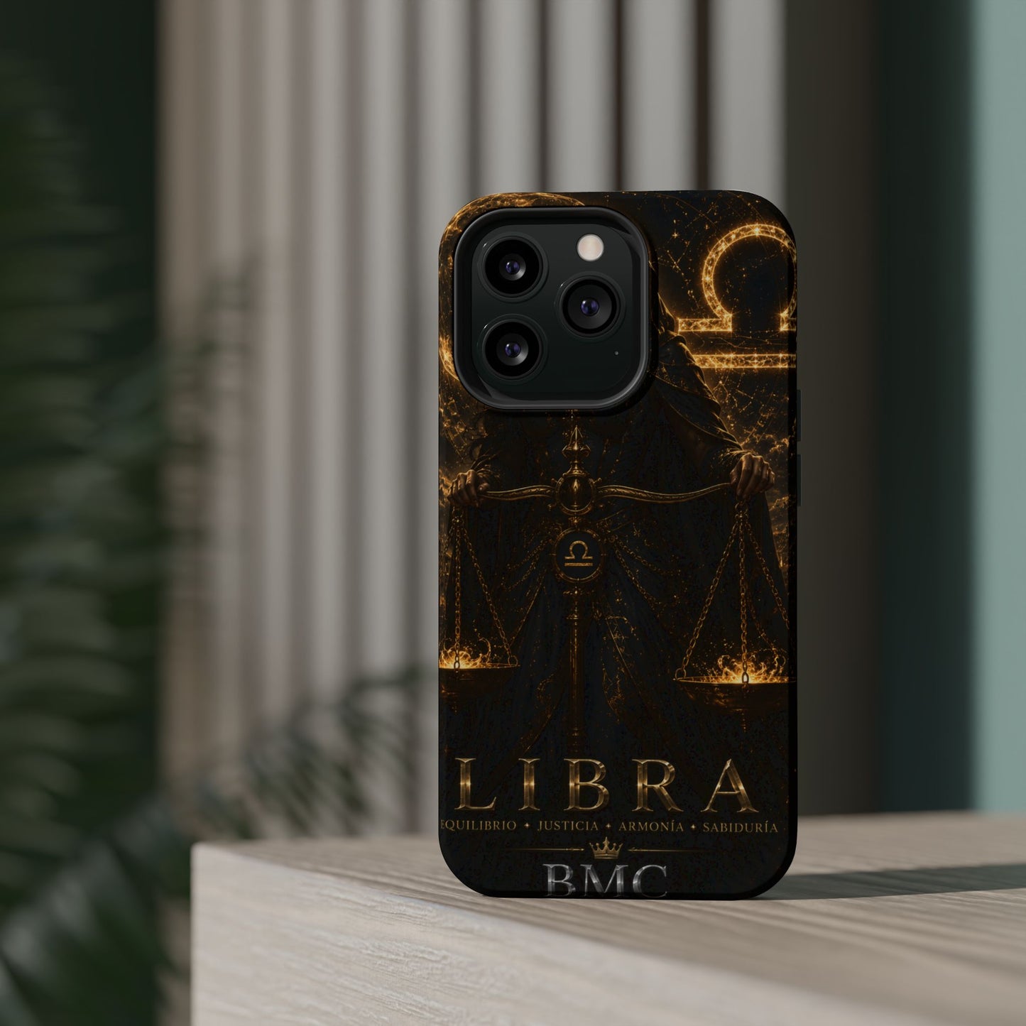 "Funda Magnética Reforzada libra– La Guardiana del Equilibrio"