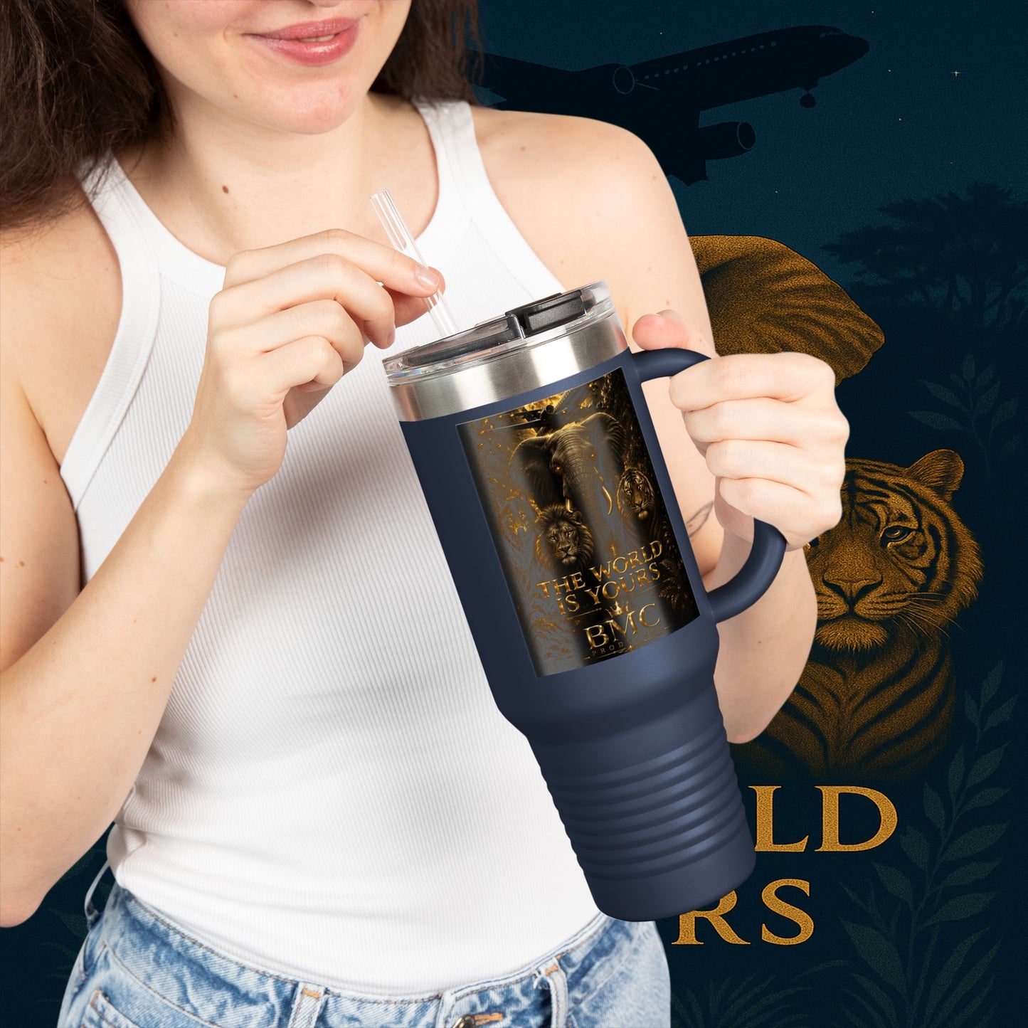 "Taza de viaje aislada El mundo es tuyo"🌍✨