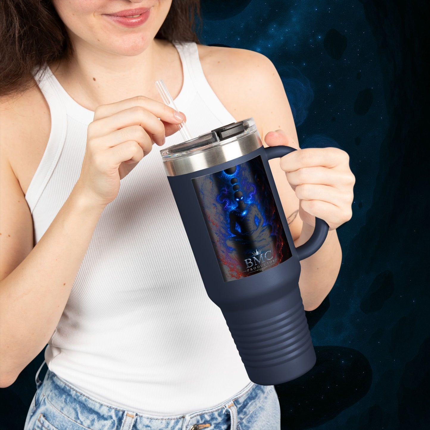 "Taza de viaje aislada 🌌 Nok Tael, el Destello del Vacío"