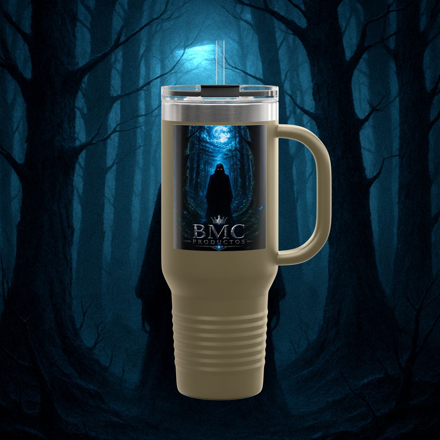 "Taza de viaje aislada 🖤 El Vigía del Bosque Oscuro"