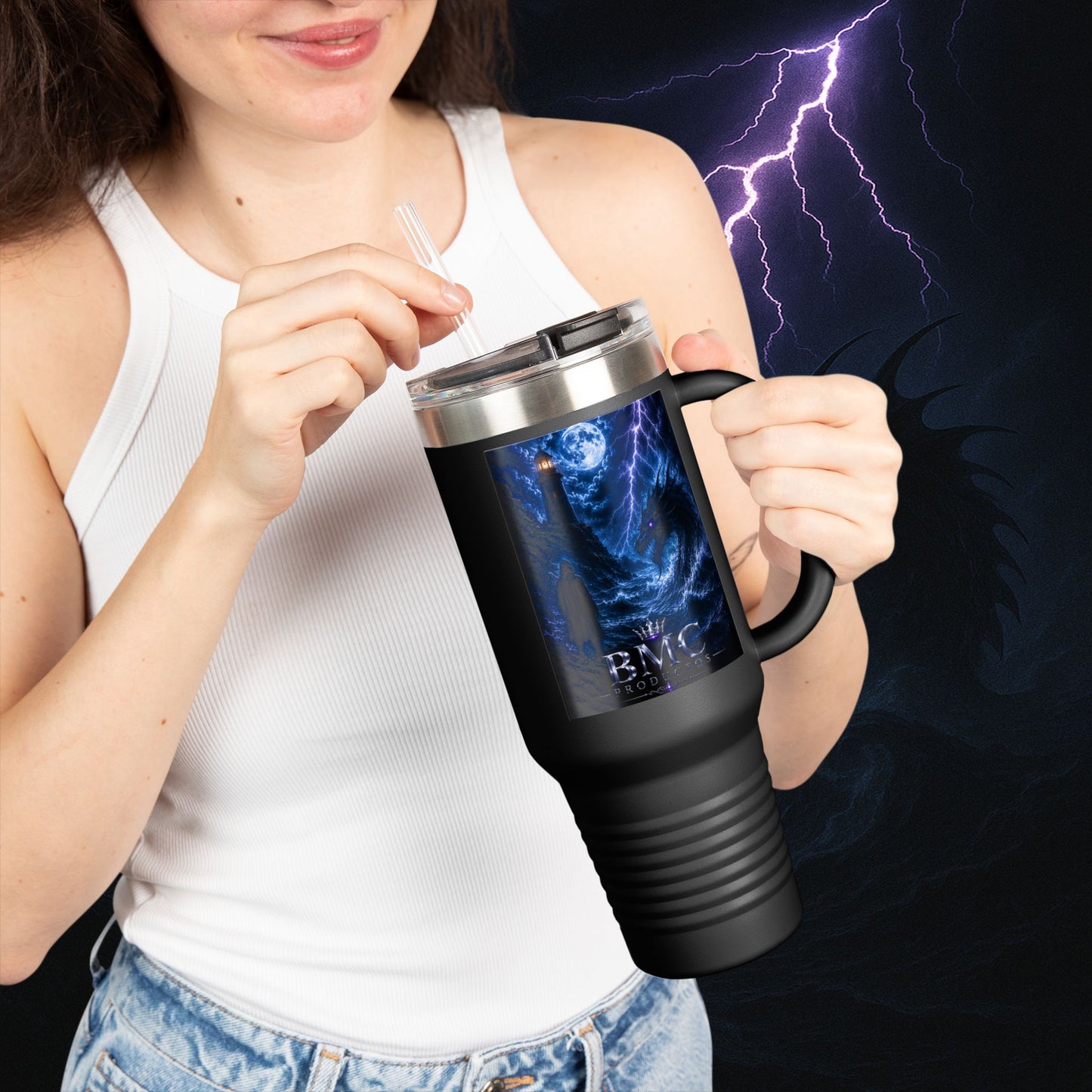 "Taza de viaje aislada🐉 El Despertar del Leviatán"