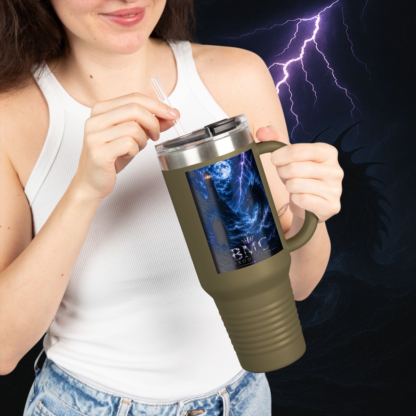 "Taza de viaje aislada🐉 El Despertar del Leviatán"