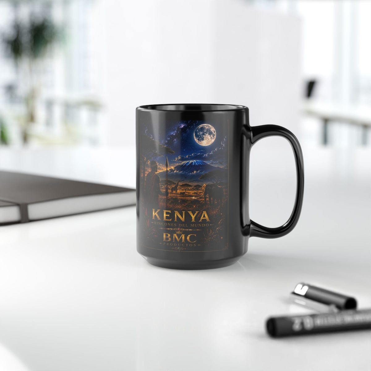 "Taza Kenia: Aventura Salvaje y Tierra de Horizontes Infinitos 🦁🌄🏕️"