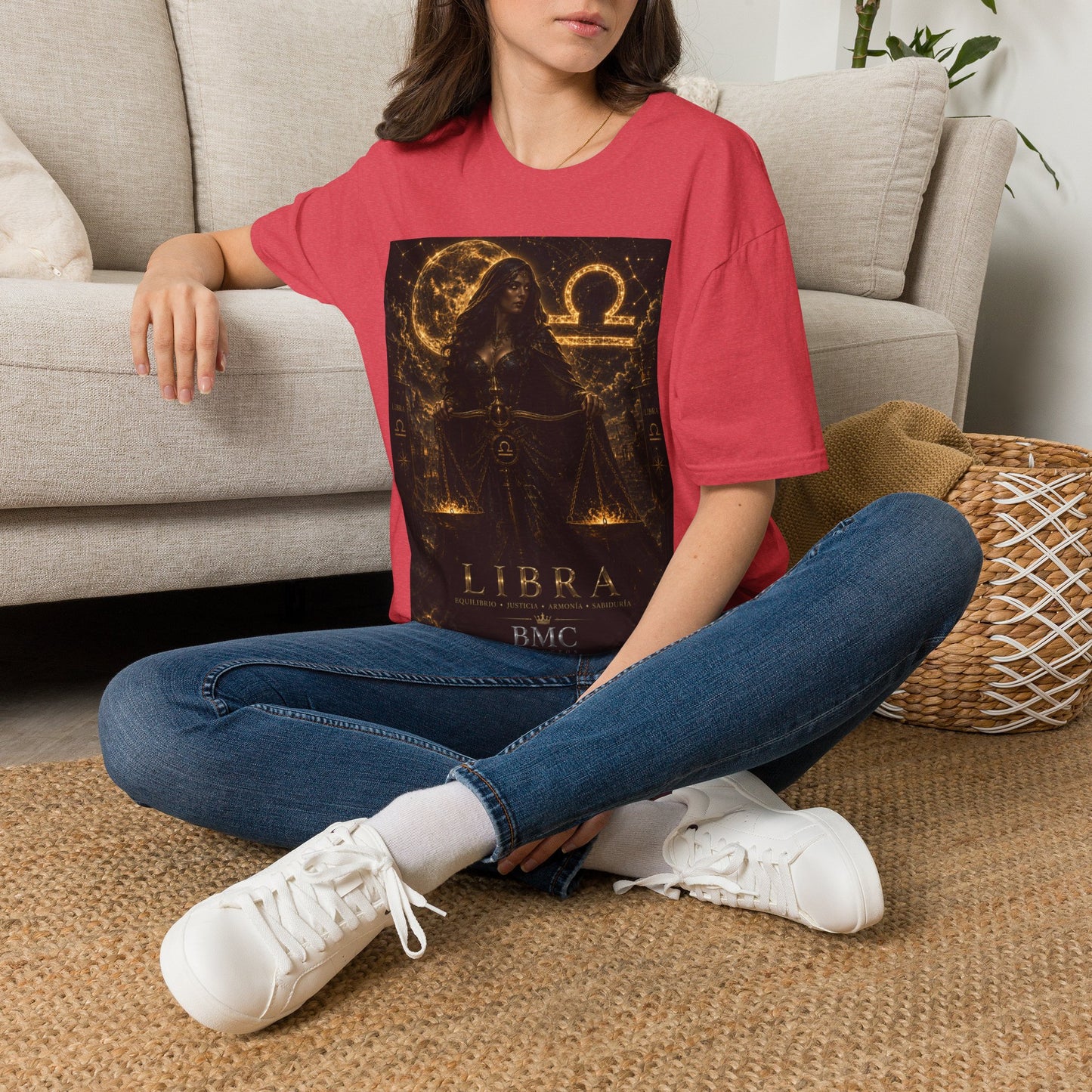 "Camiseta LIBRA – La Guardiana del Equilibrio"